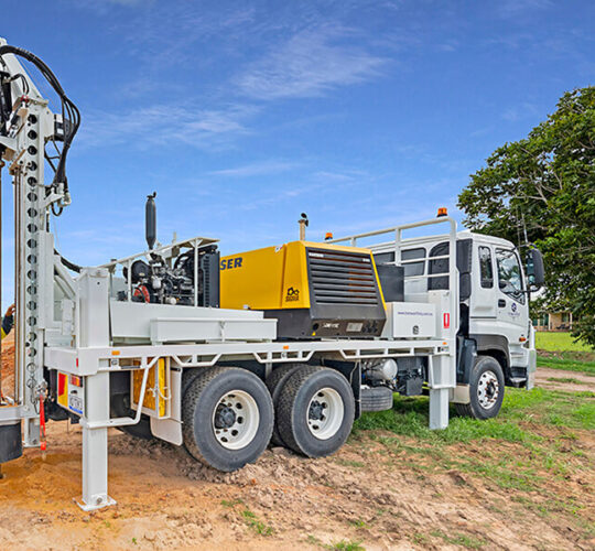 Trans Earthing moblie rig on the job